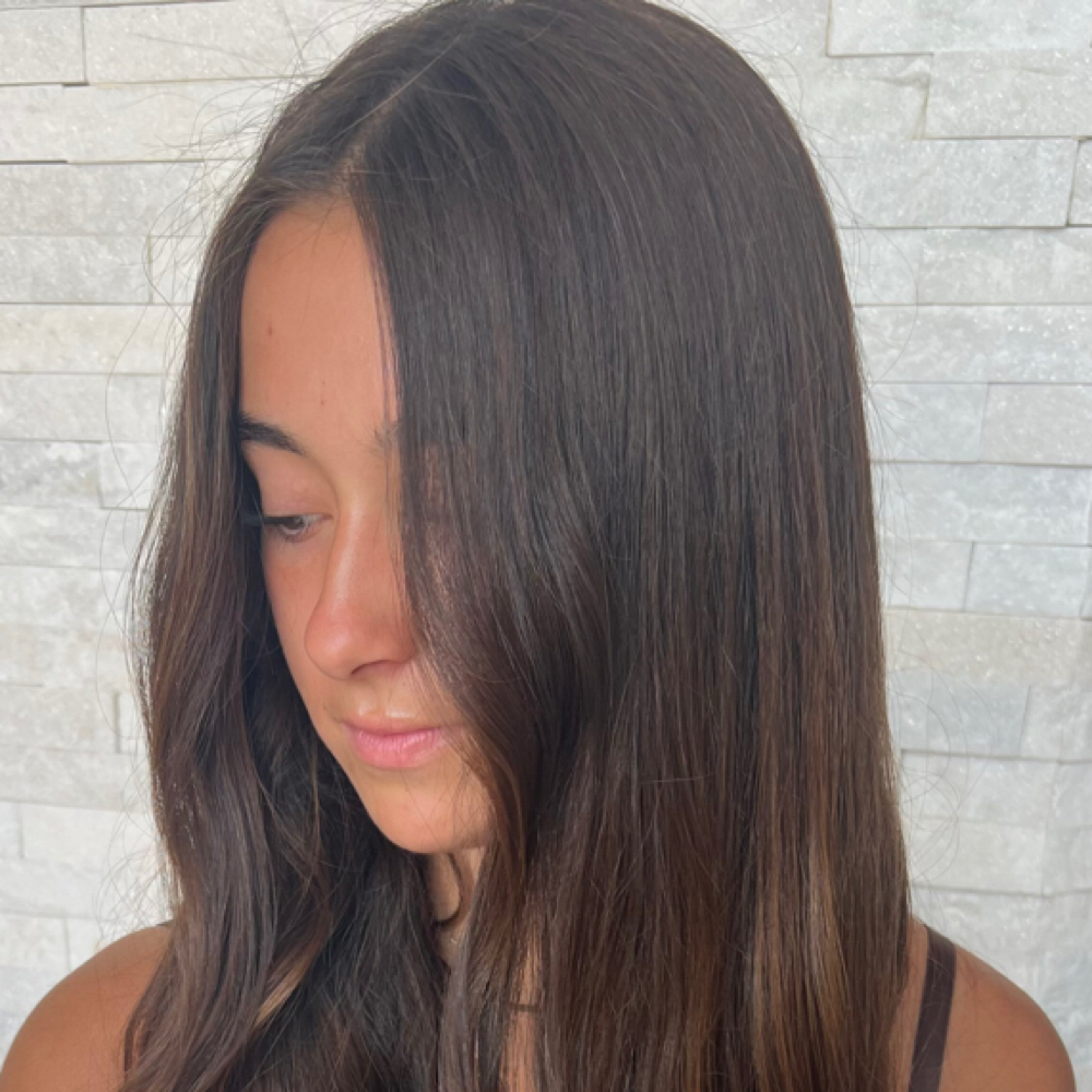 Root Color No Blowout at Sula Haus in Grand Haven, MI