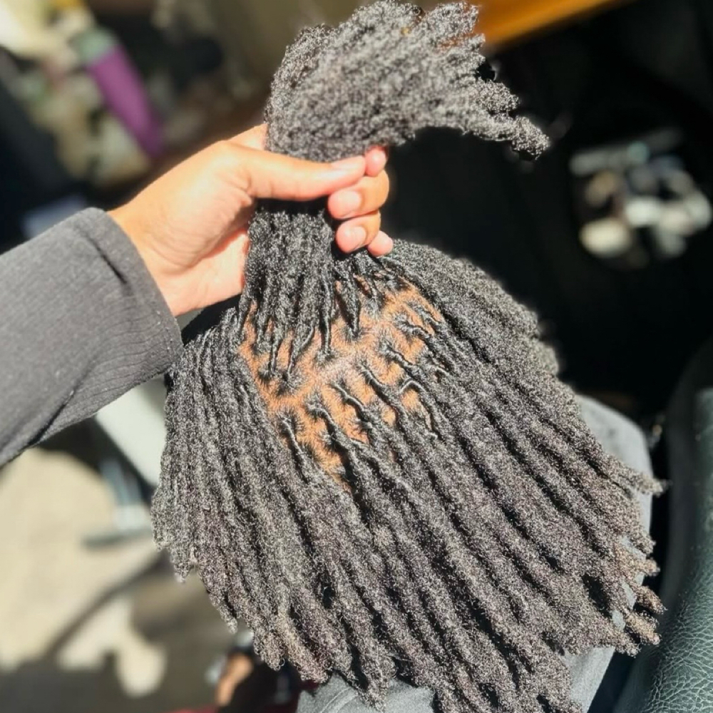 Signature Loc Beauty at Tarionna beauty in Greenville, SC