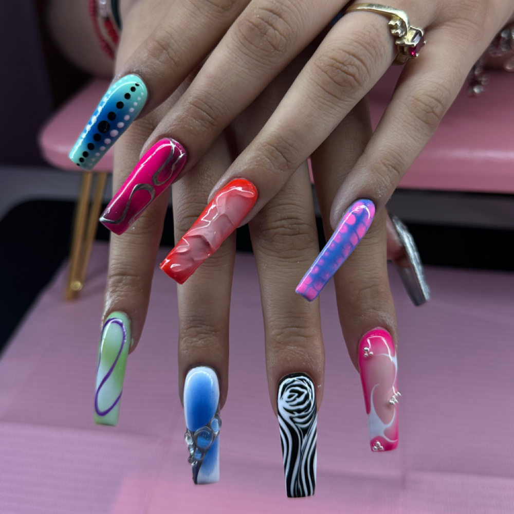 XL Full Set at Couture hair and day spa in Rock Falls, IL