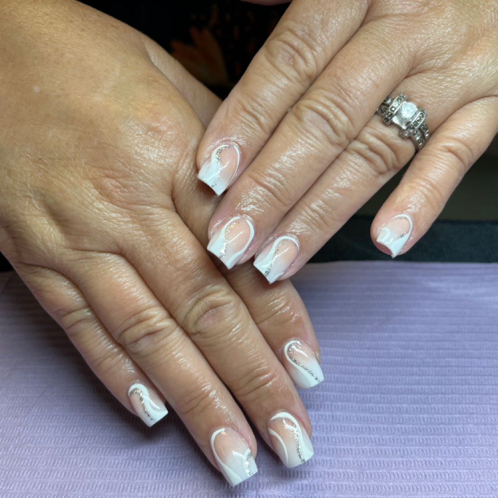 Short Ombré Full Set at Nailz By Liz in Plainfield, IL