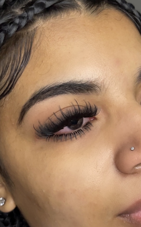 bottom lash extensions