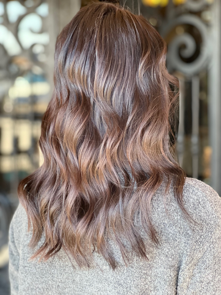 Gloss And Blowdry