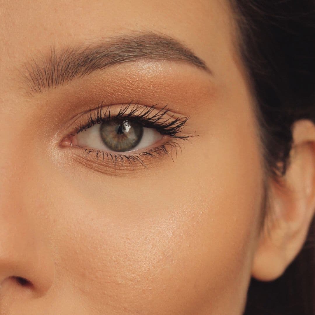 Eyebrow shaping