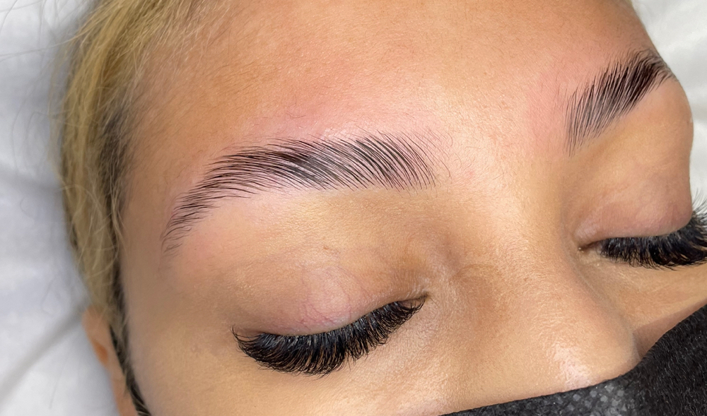 Brow Lamination With Tint