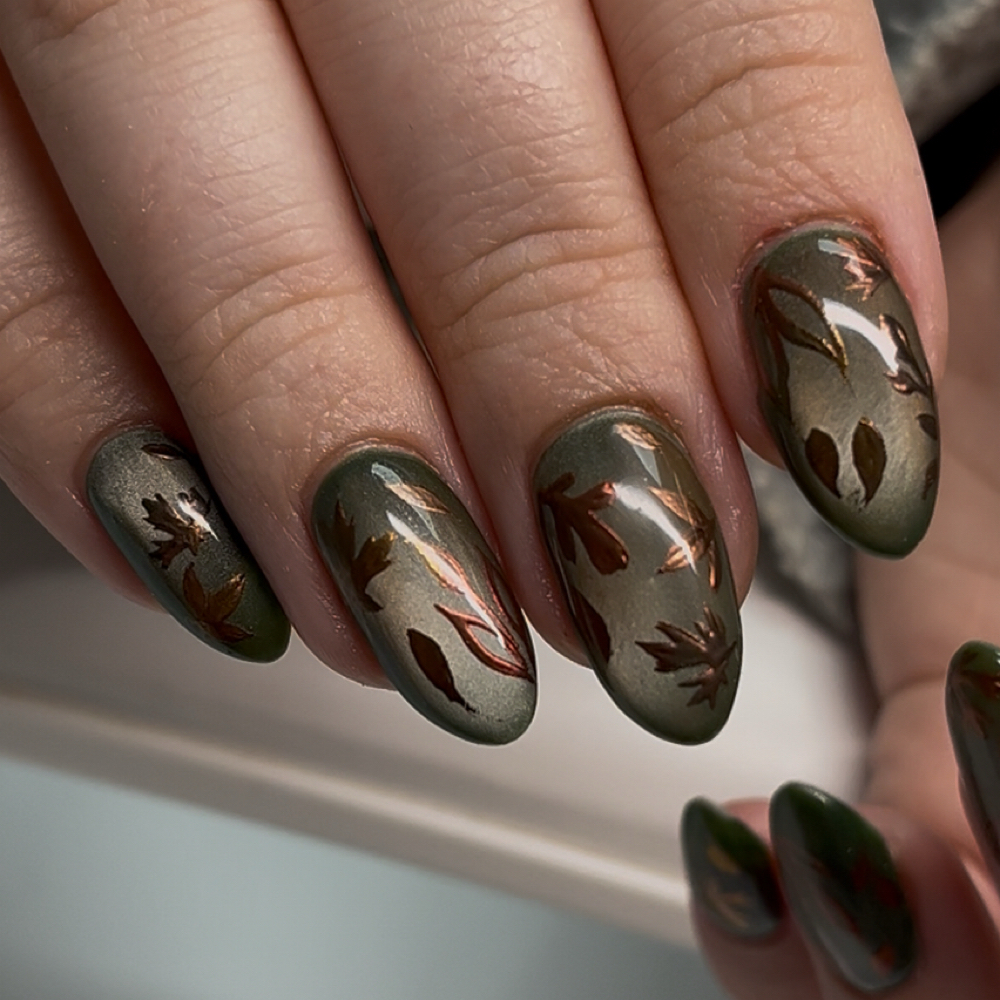 Chrome Nails Or Cateye Polish at Raye Nails in Maumee, OH