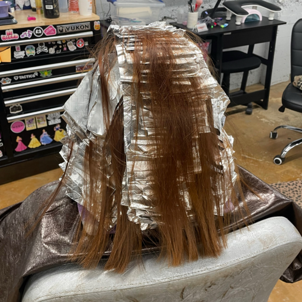 Foiling Service at Scissors Of Oz in Safford, AZ