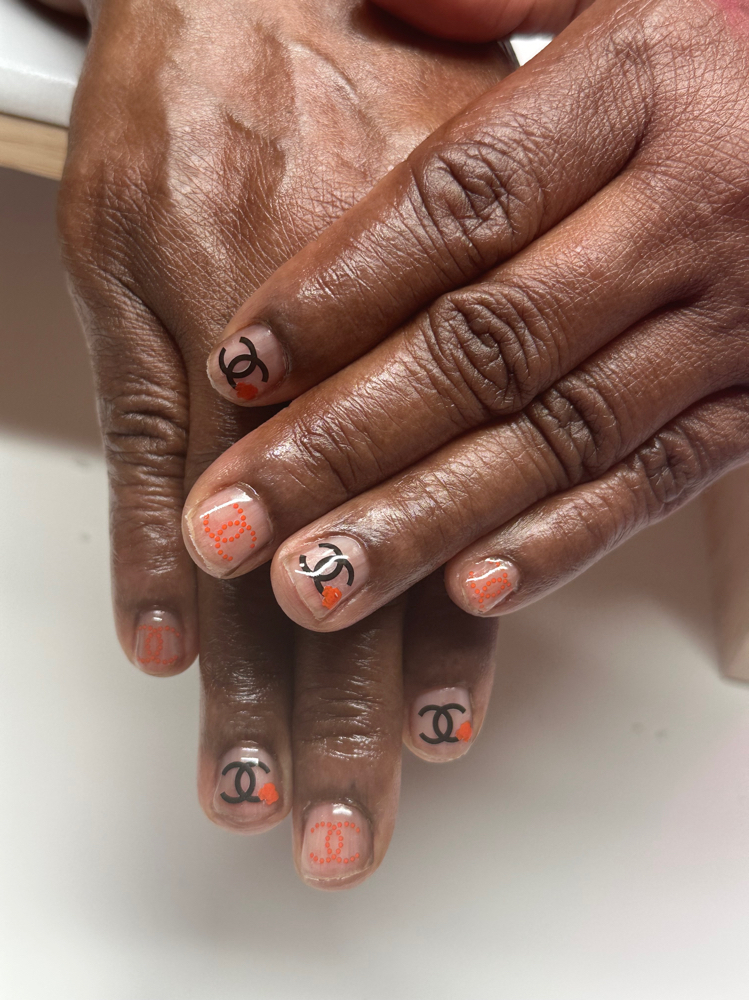 Glam gel manicure