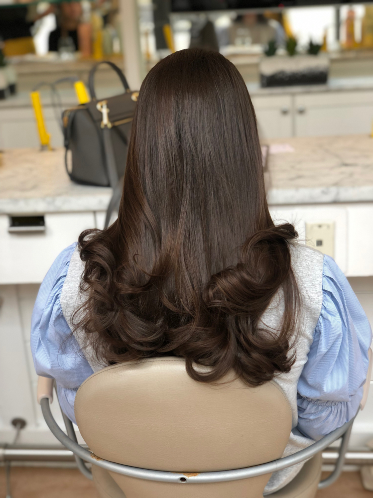 Blowout at Liv Lavish Beauty in Baltimore, MD