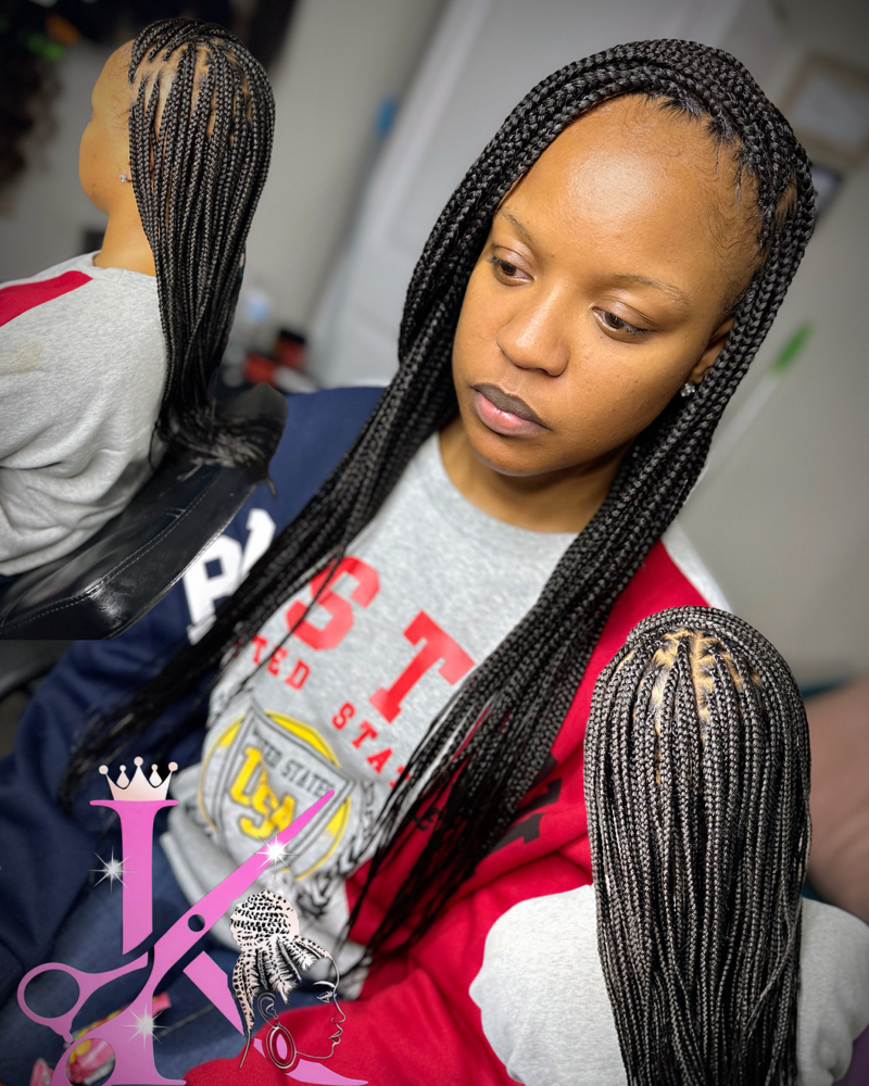 Small Mid Back Knotless Braids