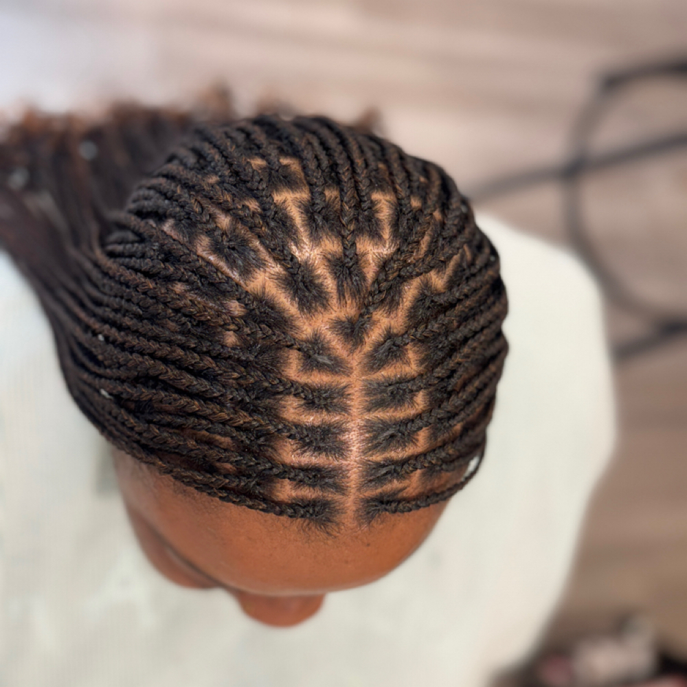 Medium Knotless Waist at Luxe braids & beauty LLC in Dallas, TX