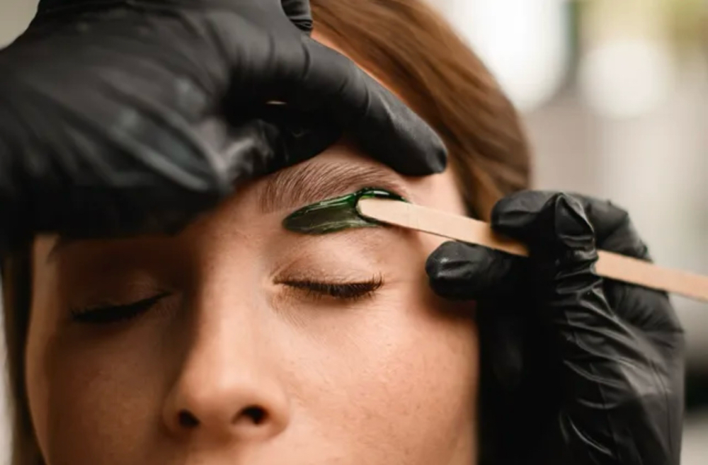 Brow Wax with Mapping
