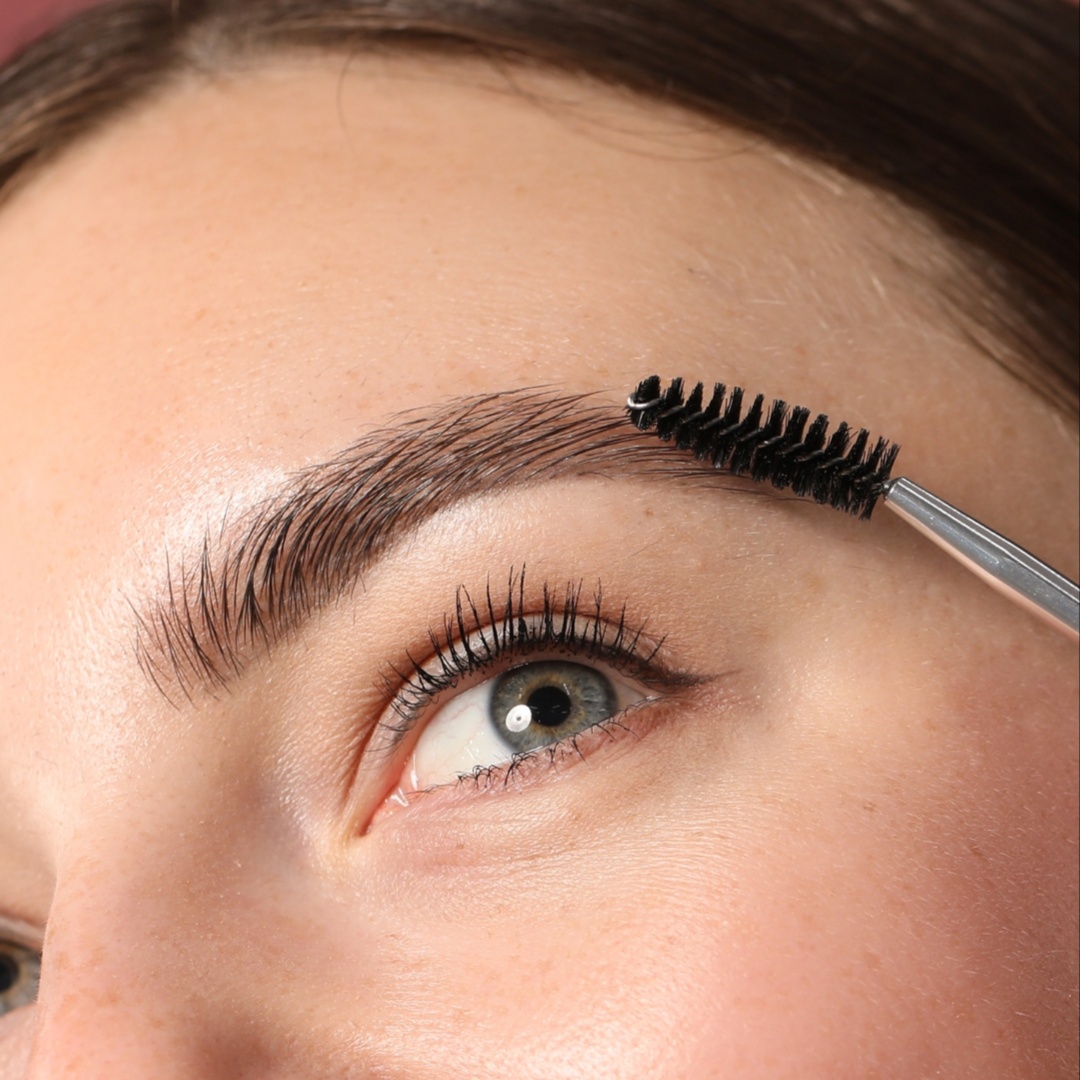 EYE BROW Maintenance