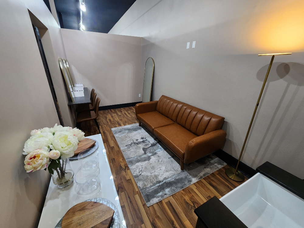 Contractor Suite Day Rental