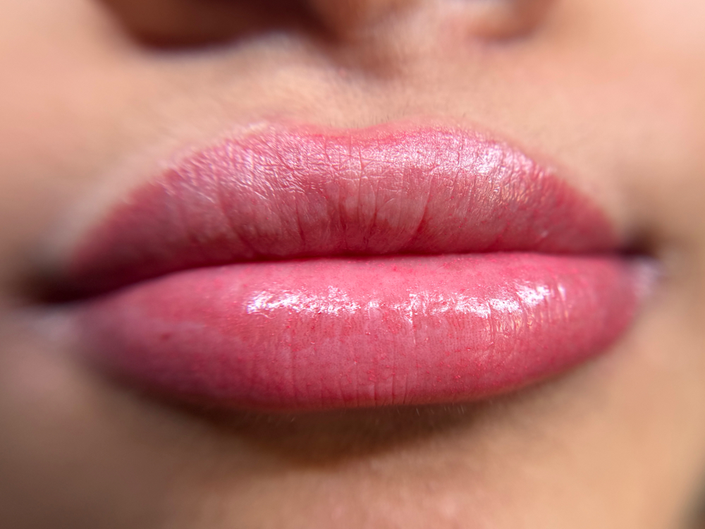 Lip blush