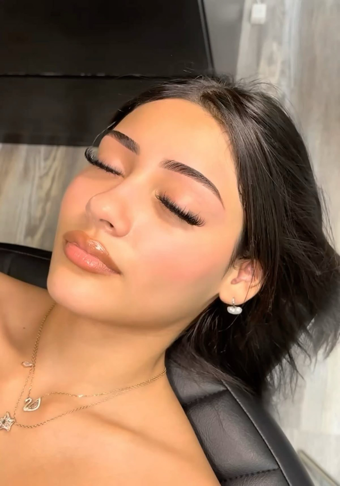 Brow Lamination & Tint