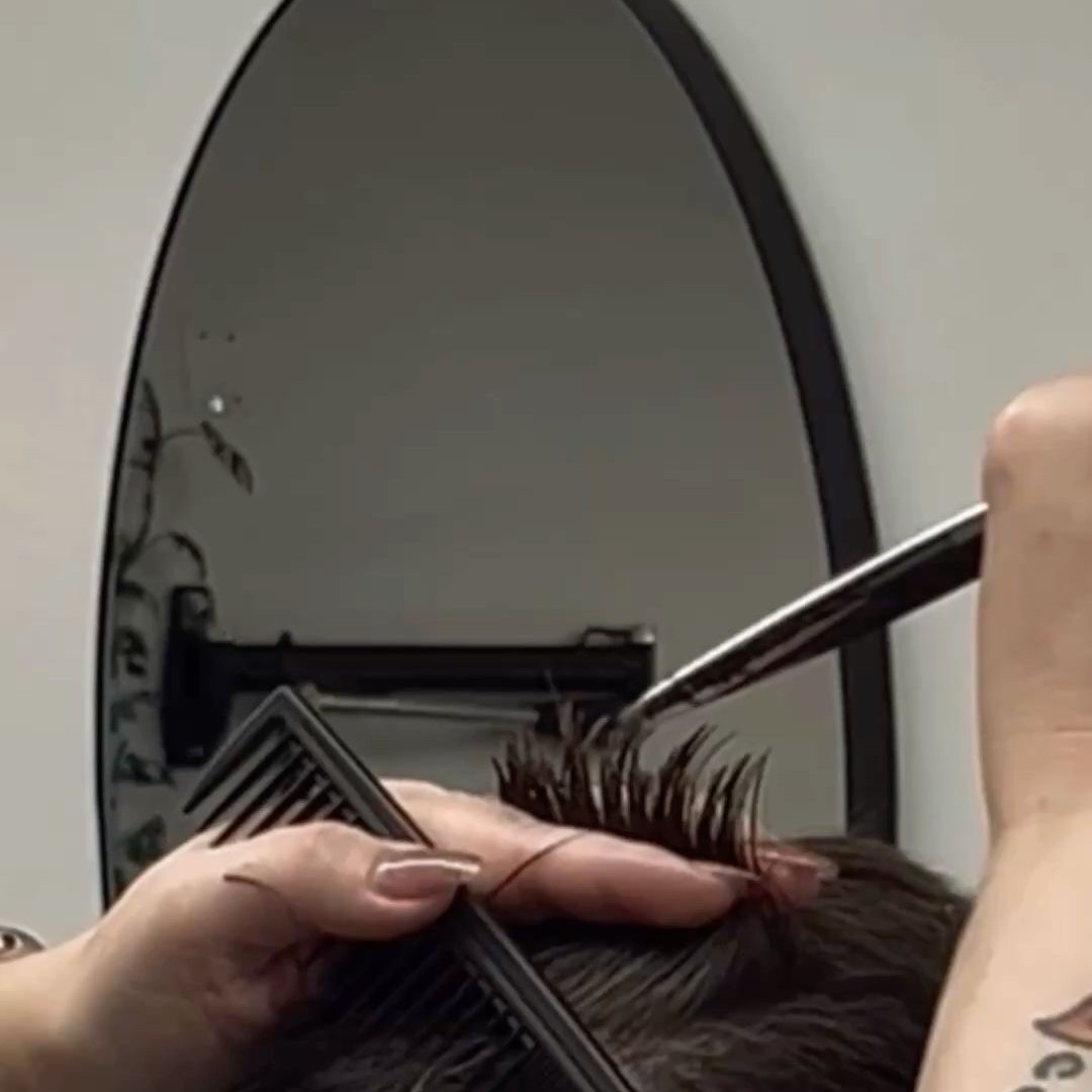 MENS HAIRCUT at Velora Rose Beauty Bar in Gretna, NE