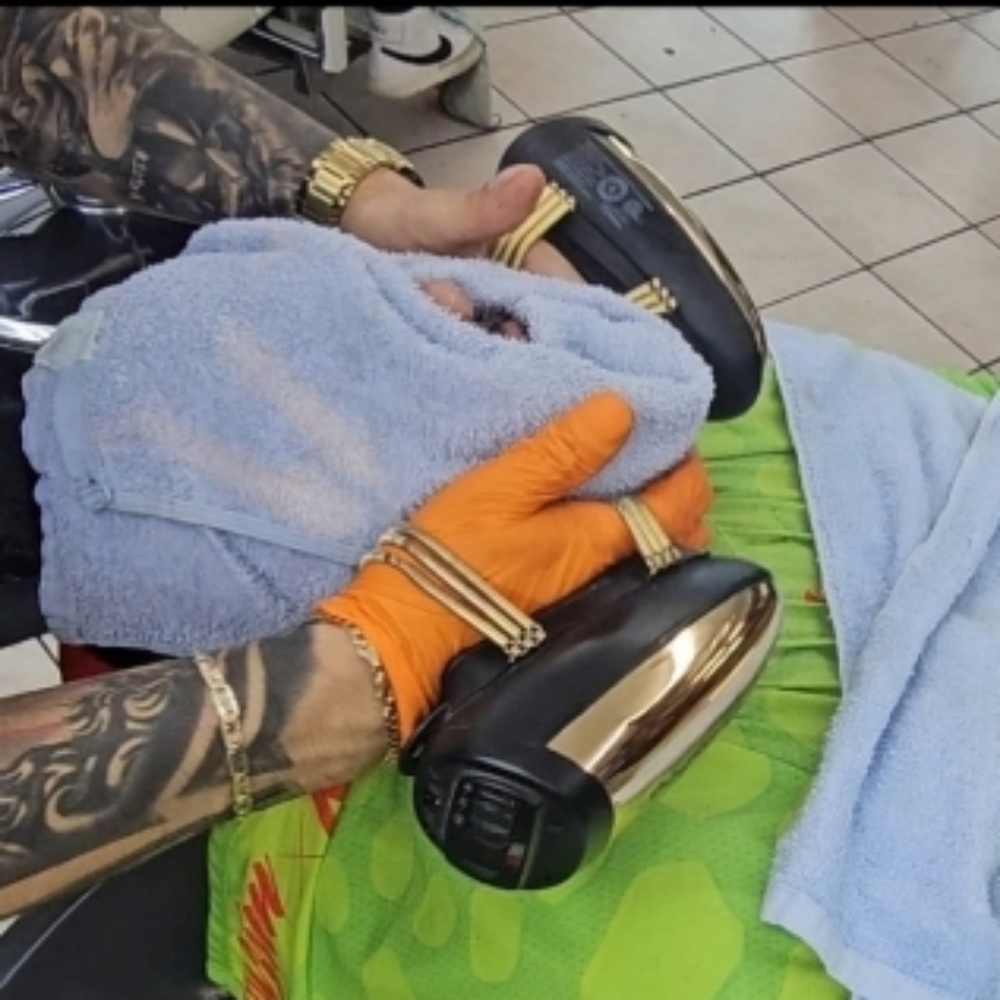 $60-HAIRCUT & BEARD & HOT TOWEL at Luis Montalvo in 77022