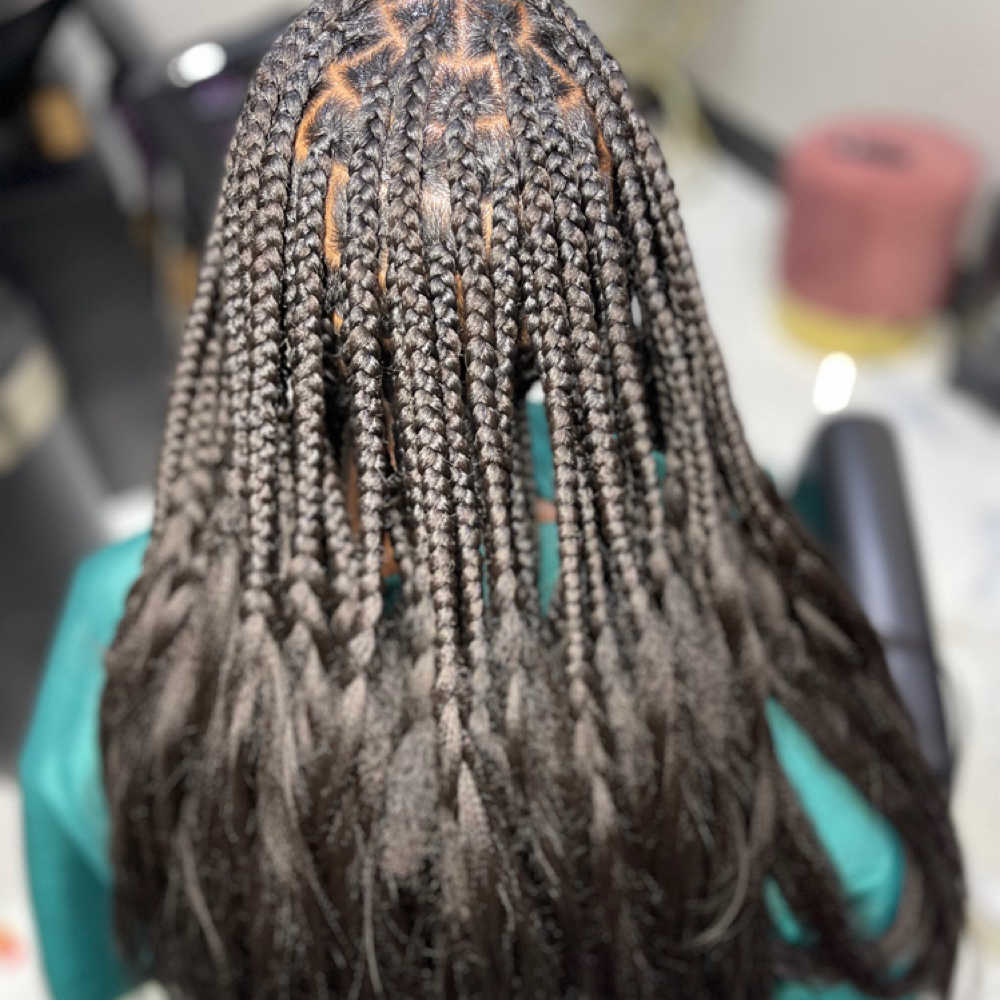 Medium Knotless Starter Braids at Perfecting Braids in Frisco, TX