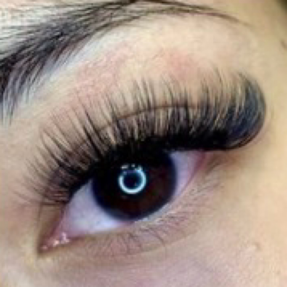 Intro Offer 6D Volume Fullset at Wink Lash Studio in memphis, TN