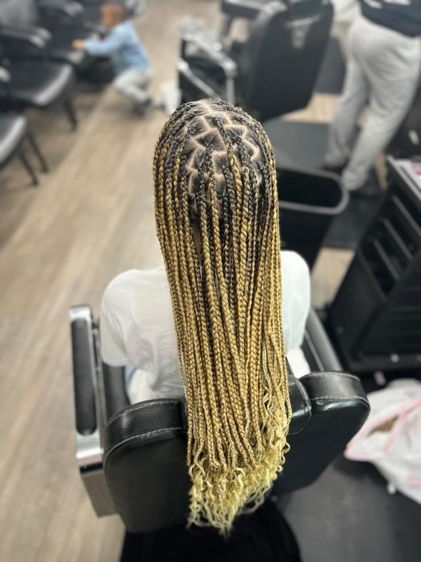 Knotless (Medium)
