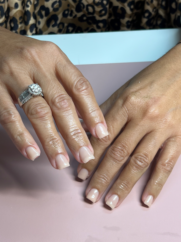 Structured Gel Mani+Nail tip