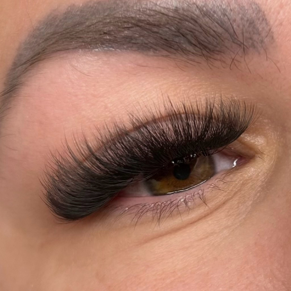 Volume Full Set at Giddy Up Lash in Rockwall, TX