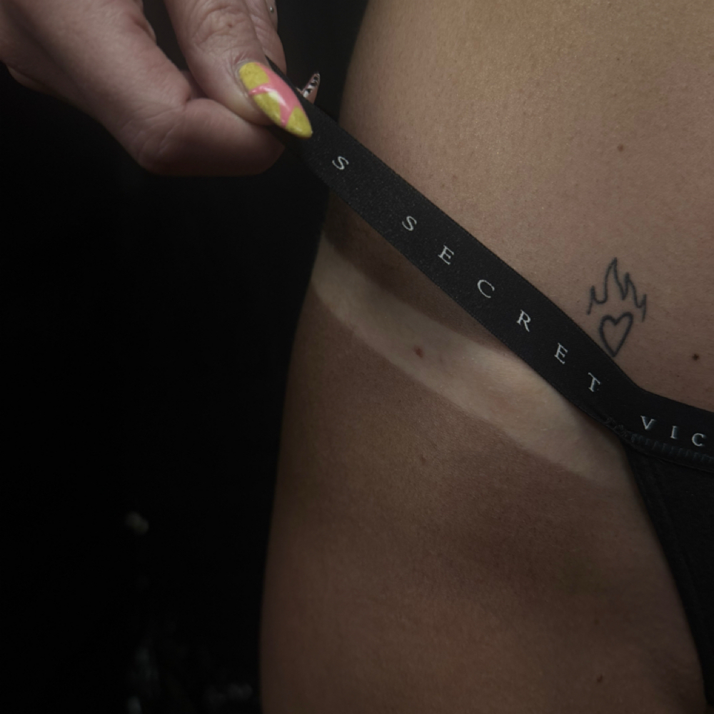 The Works Tan at Luxe Beauty Co. By Neels in Big Spring, TX