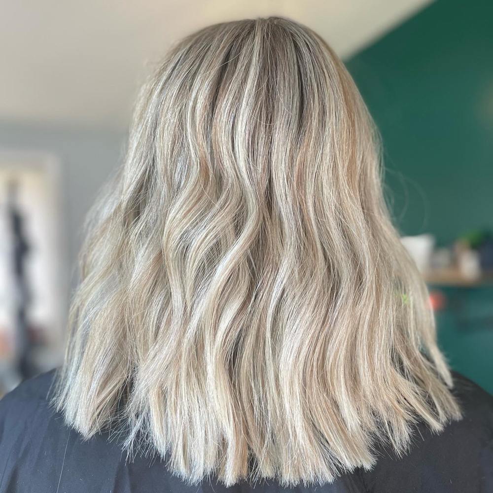 Toner or Treatment w/ Blowout at beautybyashleysmith in Bourbonnais, IL