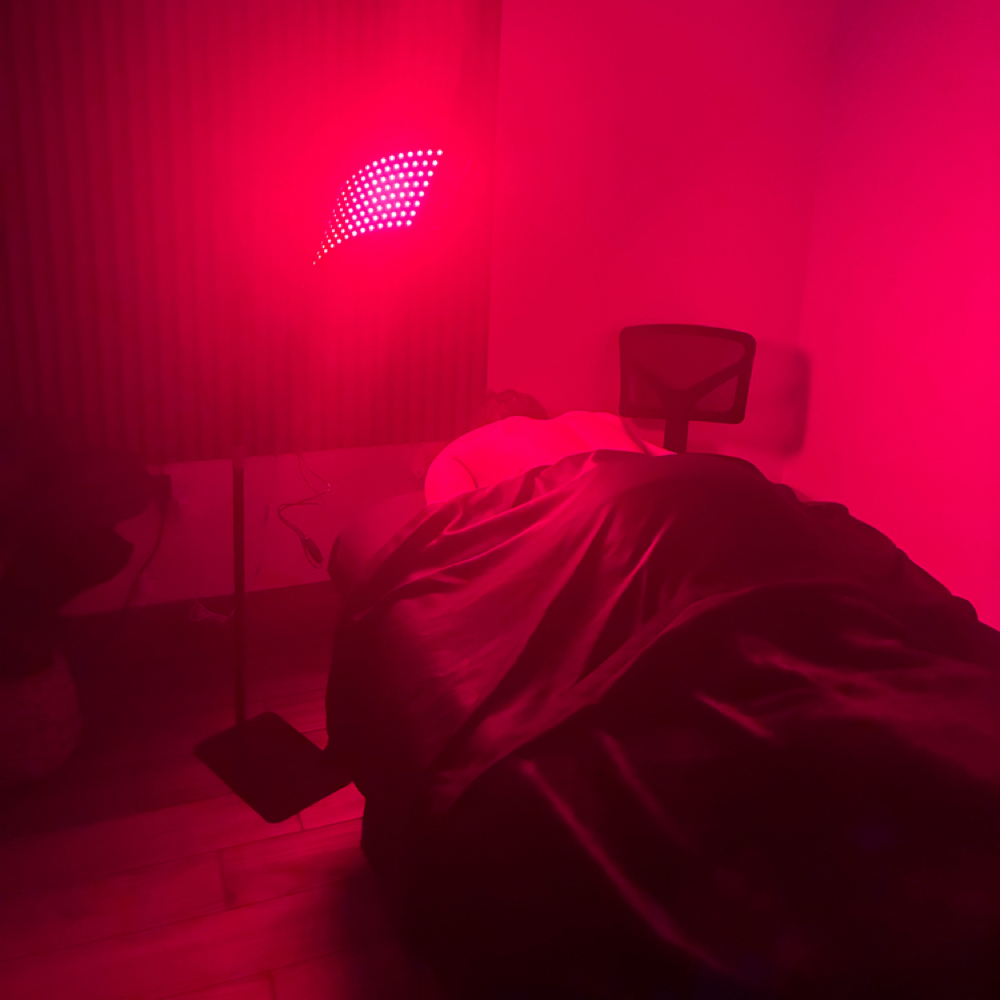 Red Light Therapy 15min at Ungüento Massage Therapy in Killeen, TX