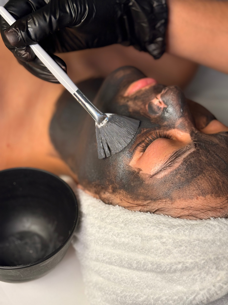 Nuvéo Signature Facial