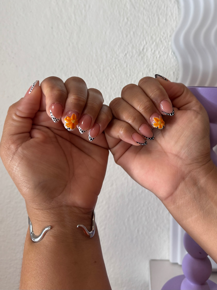 Gel Tips + Nail Art 💅 at Cueva Serena Beauty Lounge in Caguas, PR