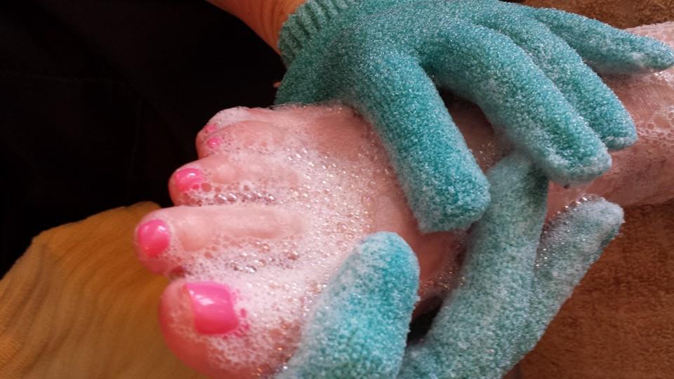 Gel Pedicure/Water Soak