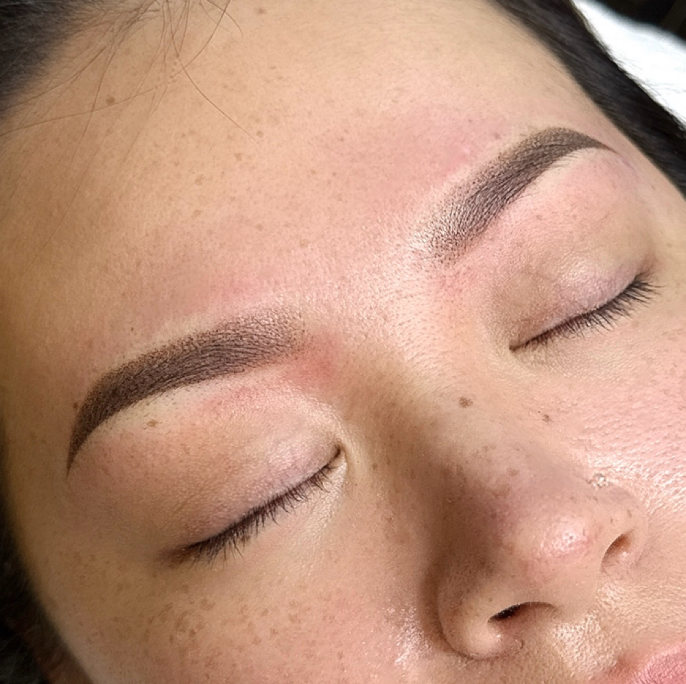 Ombre Shading Brows Touch Up at Hynbeauty brows&lashes in Katy, TX