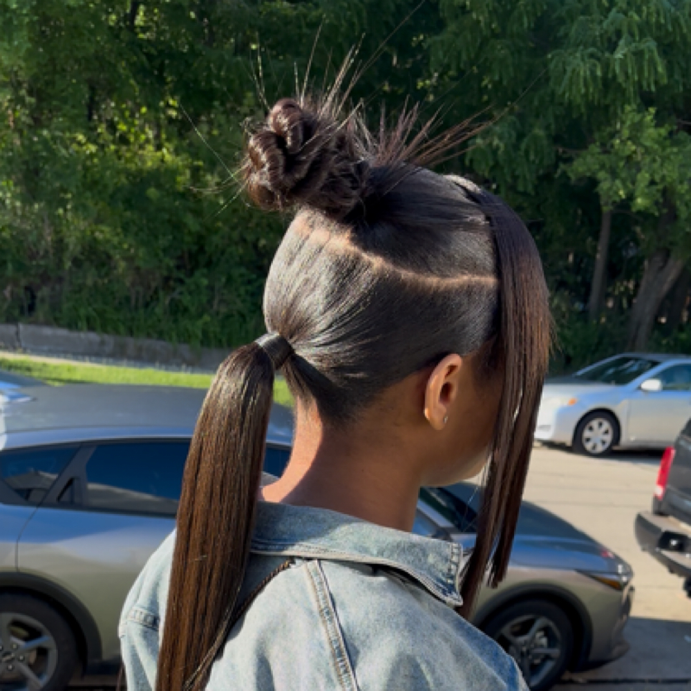 Ponytails at TheAnnaExperience in Racine, WI