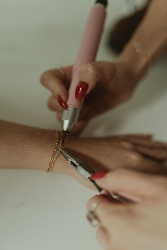 SILVER PERMANENT HAND CHAIN