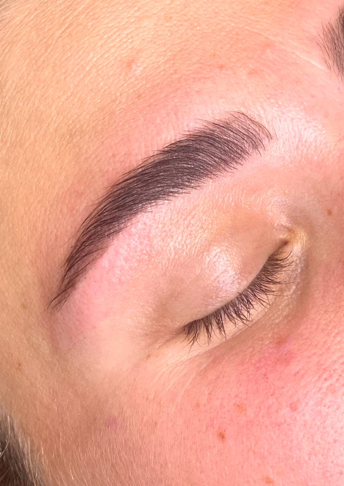 brow tint