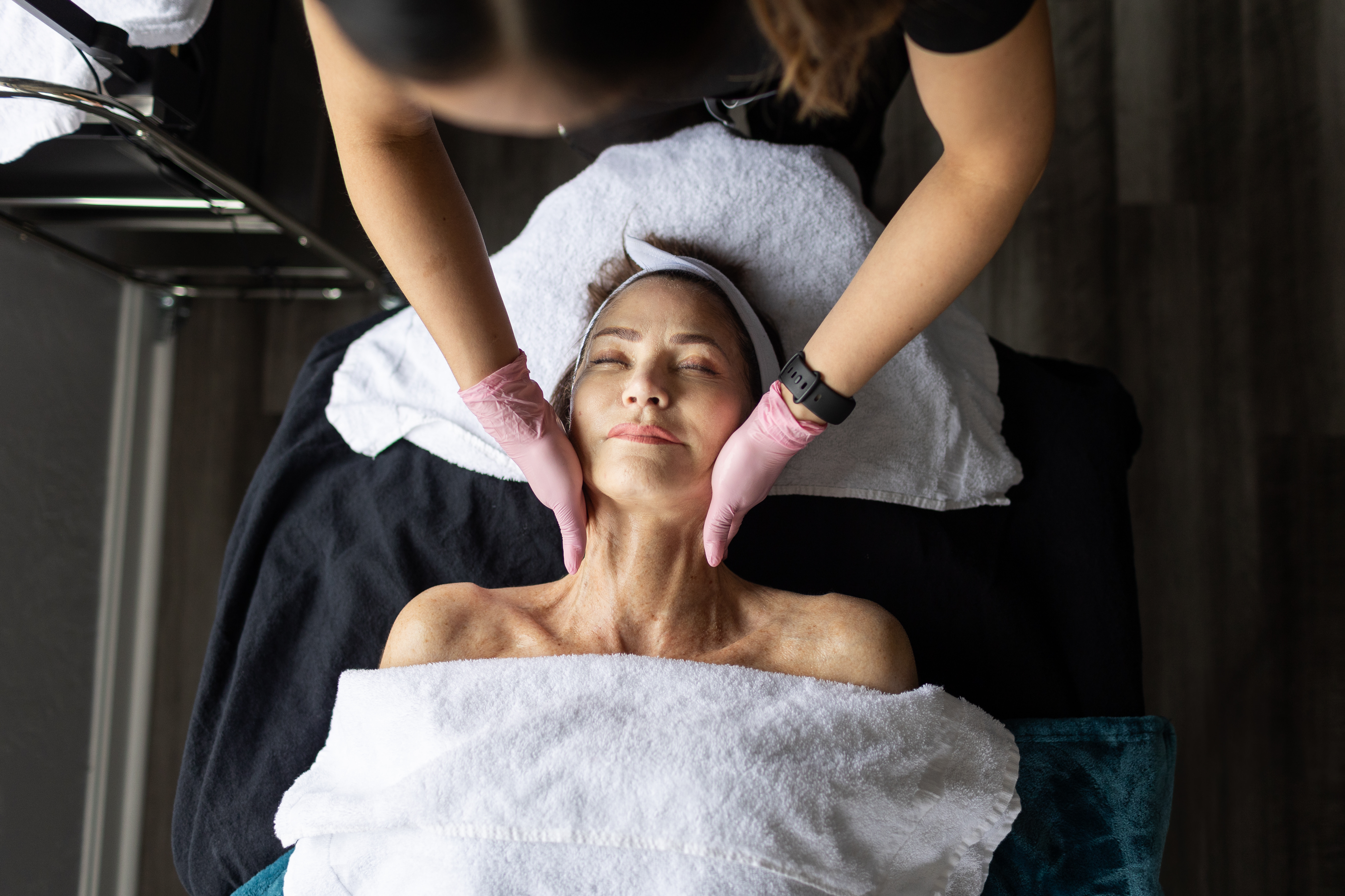 Enzo Signature Facial