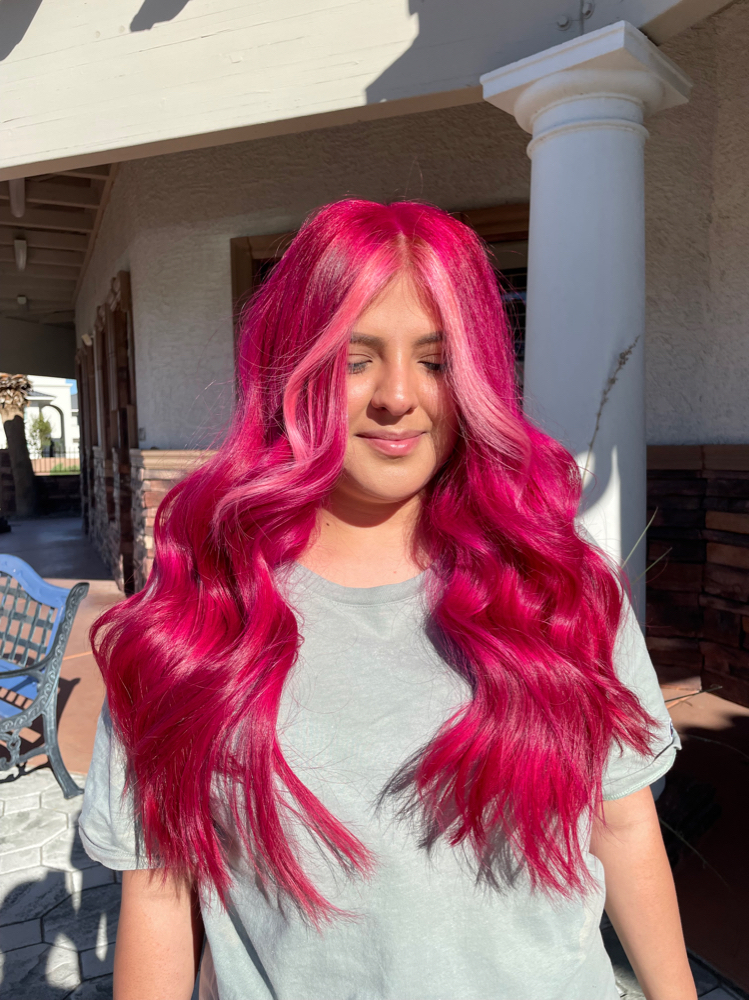 Full Fantasy Color & Money Piece at Dreahhstyleslv in Las Vegas, NV