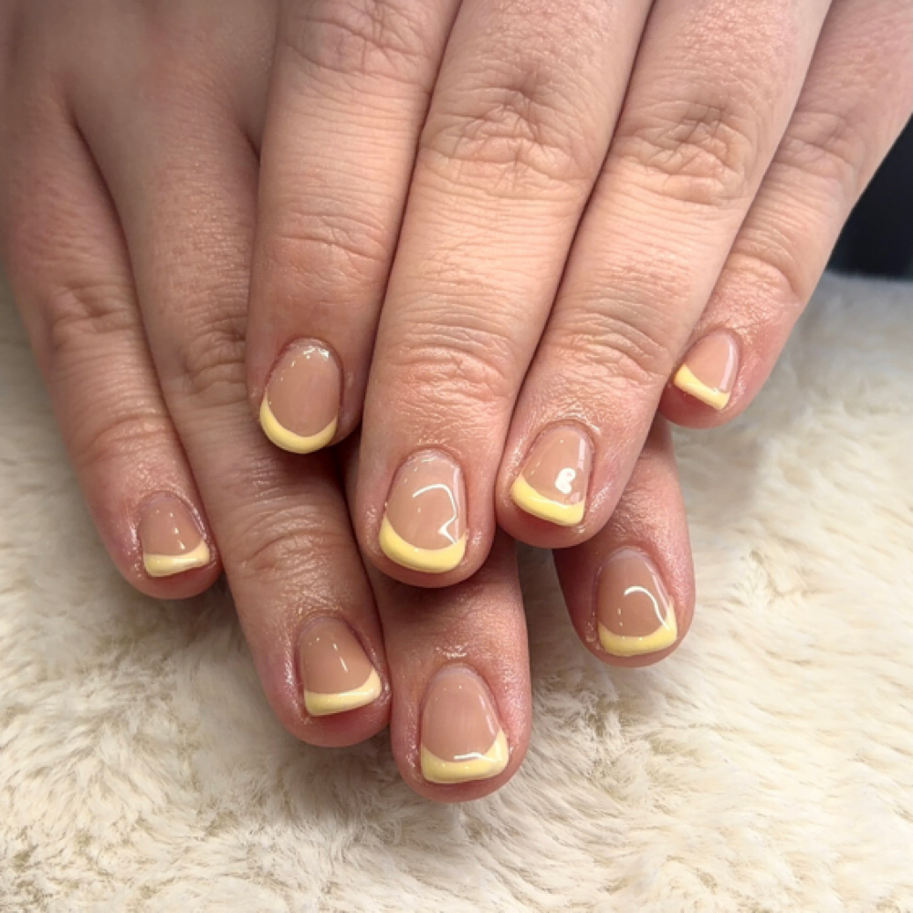 Natural Nail Overlay Builder Gel at Macey’s Manis LLC in Fremont, OH