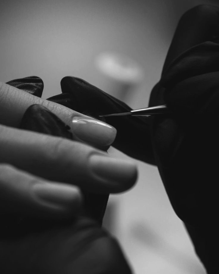 Natural Manicure (No Polish)