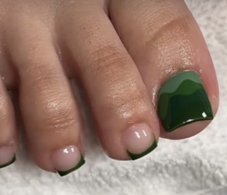 Elite  Toe Refresh at COUTURE + CO. in Cookeville, TN