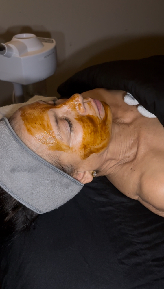 PUMPKIN GLOW FACIAL