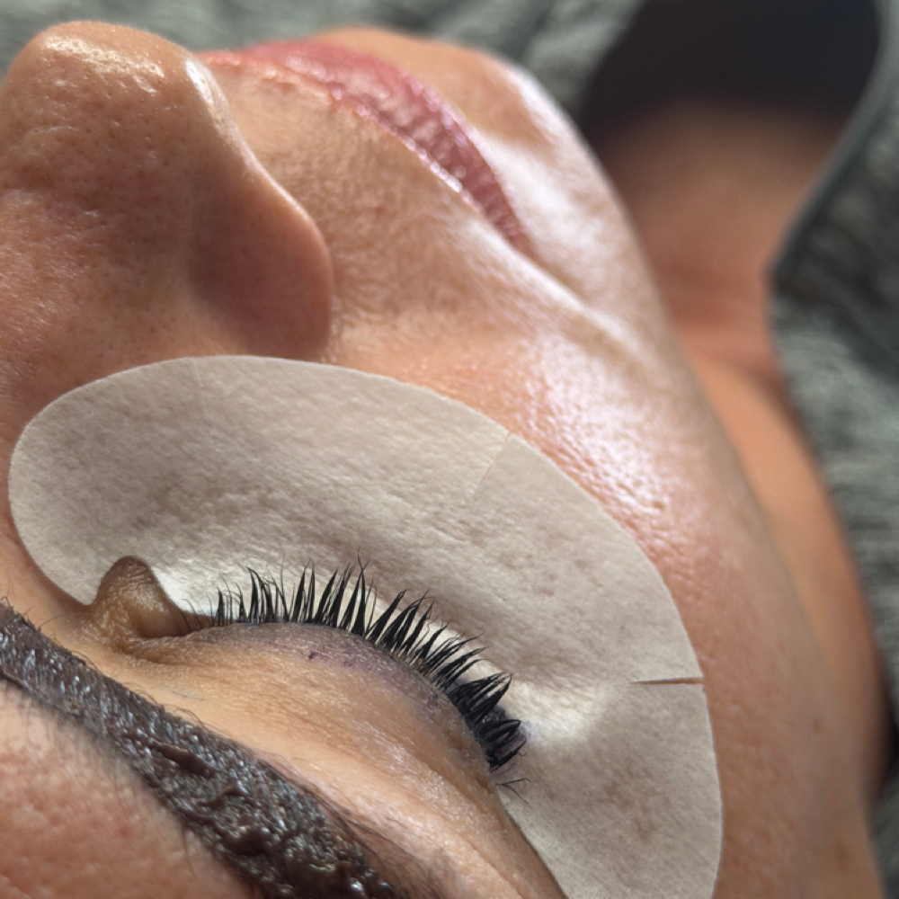 Lash Tinting at Lash & Brow Angels in Alpharetta, GA