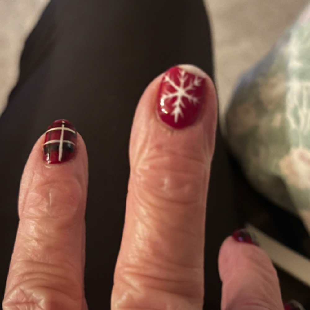 Patch-up Service at Dream Nails LLC in Maeystown, IL