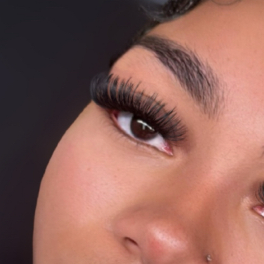 3 week lash fill in at Jalyn Smith in Manchester, KY