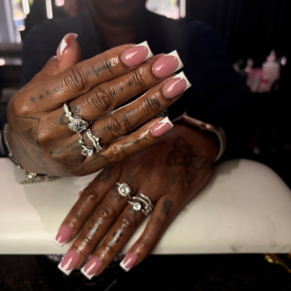 Memorial Day Special at Kè Luxè Beauty Bar in Louisville, KY