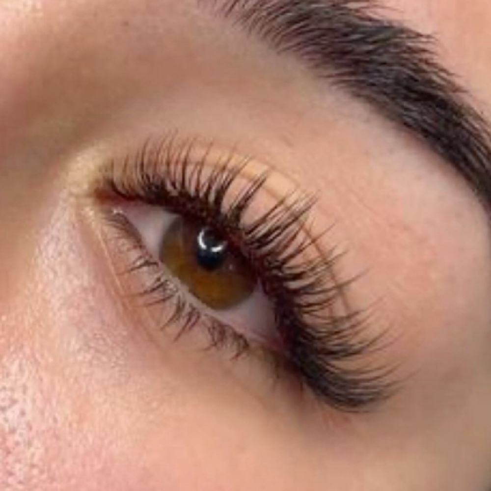 Hybrid Lash Set at StudioJQ in Miami, FL