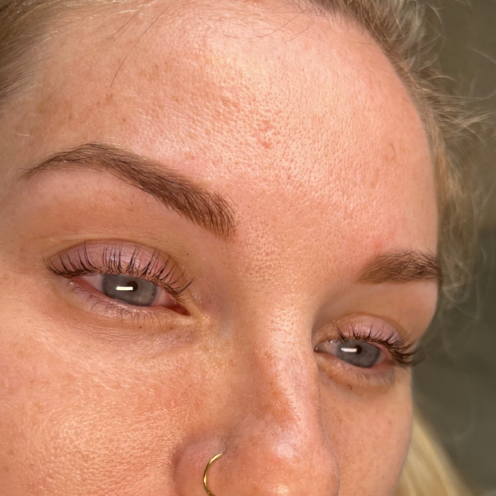 Lash Lift & Tint W/ Brow Lamination
