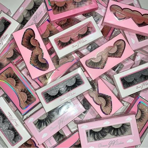 STRIP LASH APPLICATION