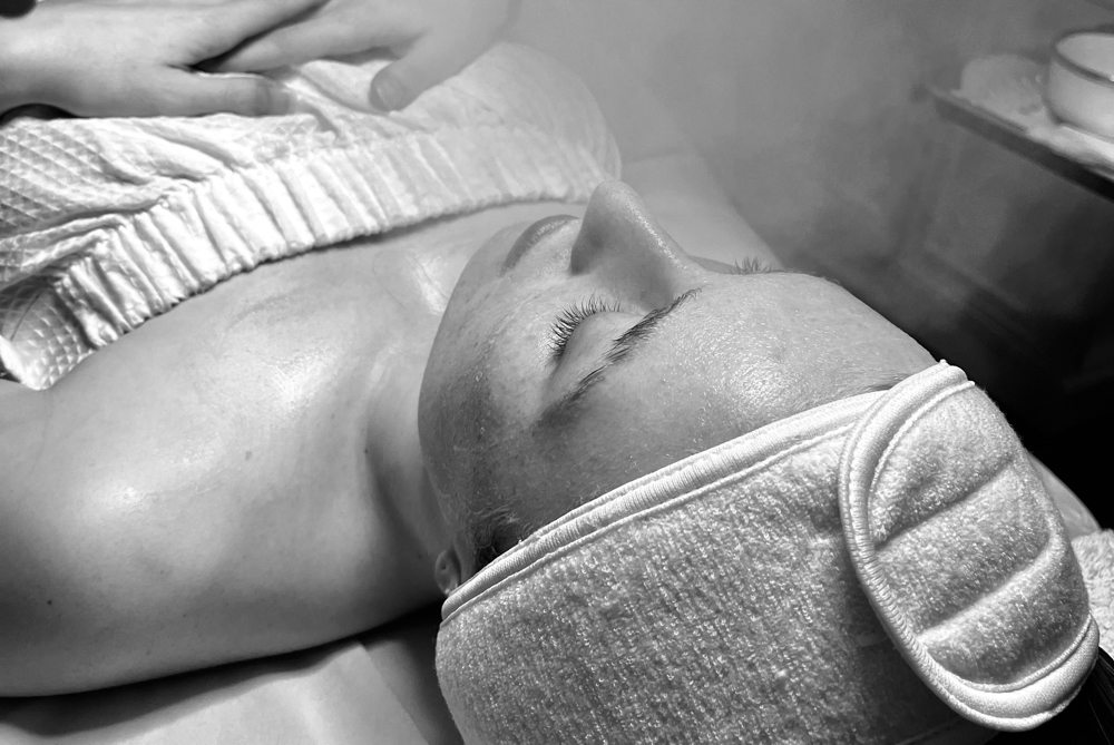 Backne Facial